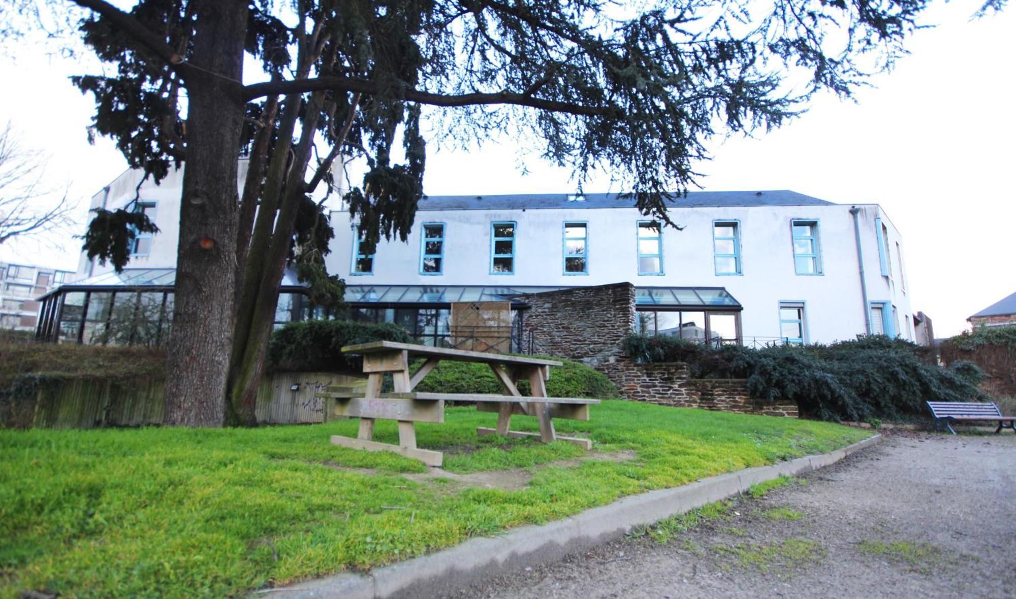 Hostel レンヌ エクステリア 写真