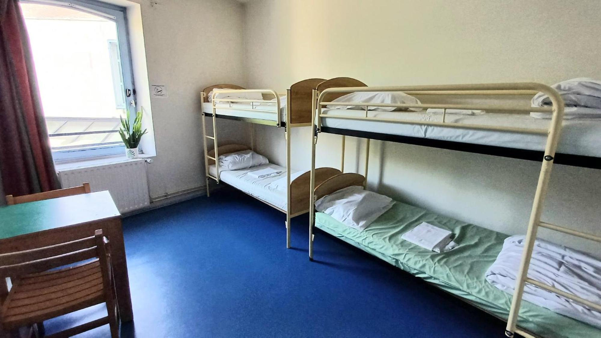 Hostel レンヌ エクステリア 写真