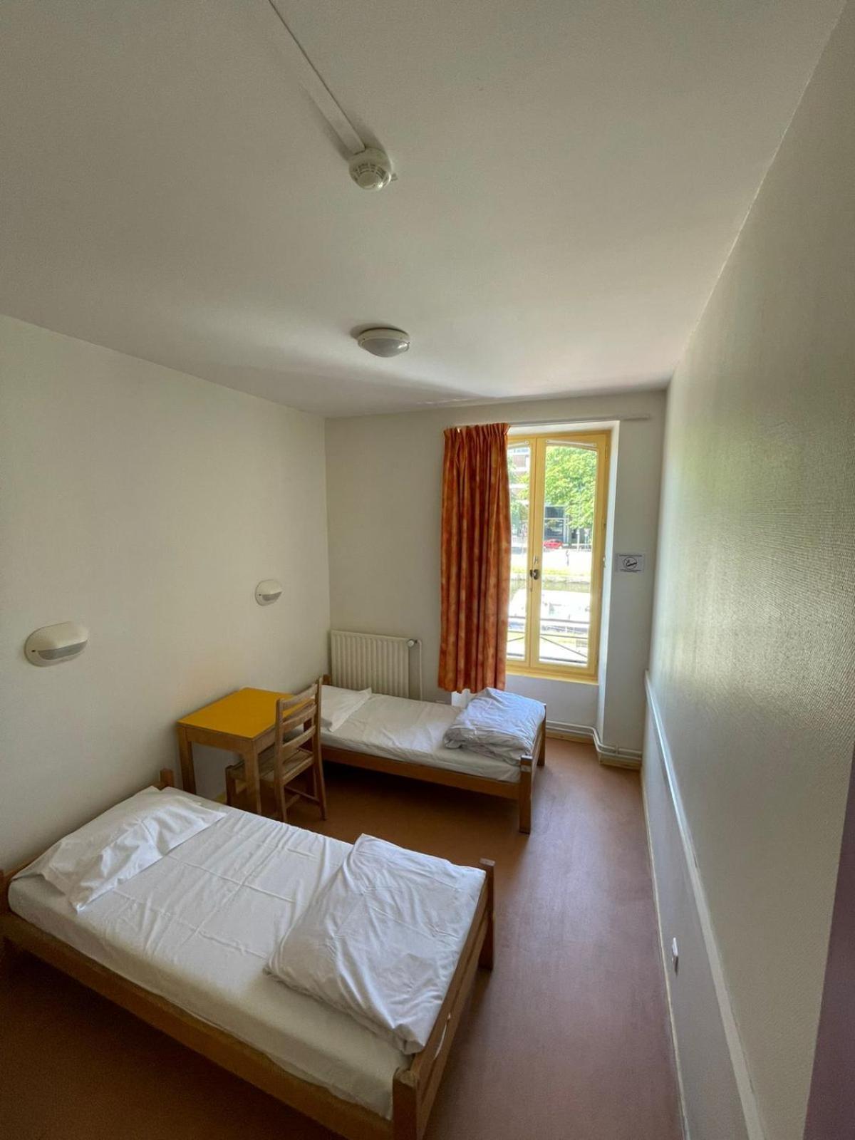 Hostel レンヌ エクステリア 写真
